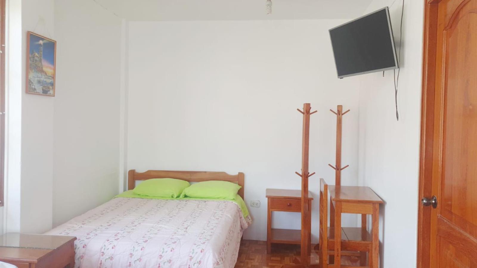 Hospedaje Olguita Oxapampa Ngoại thất bức ảnh
