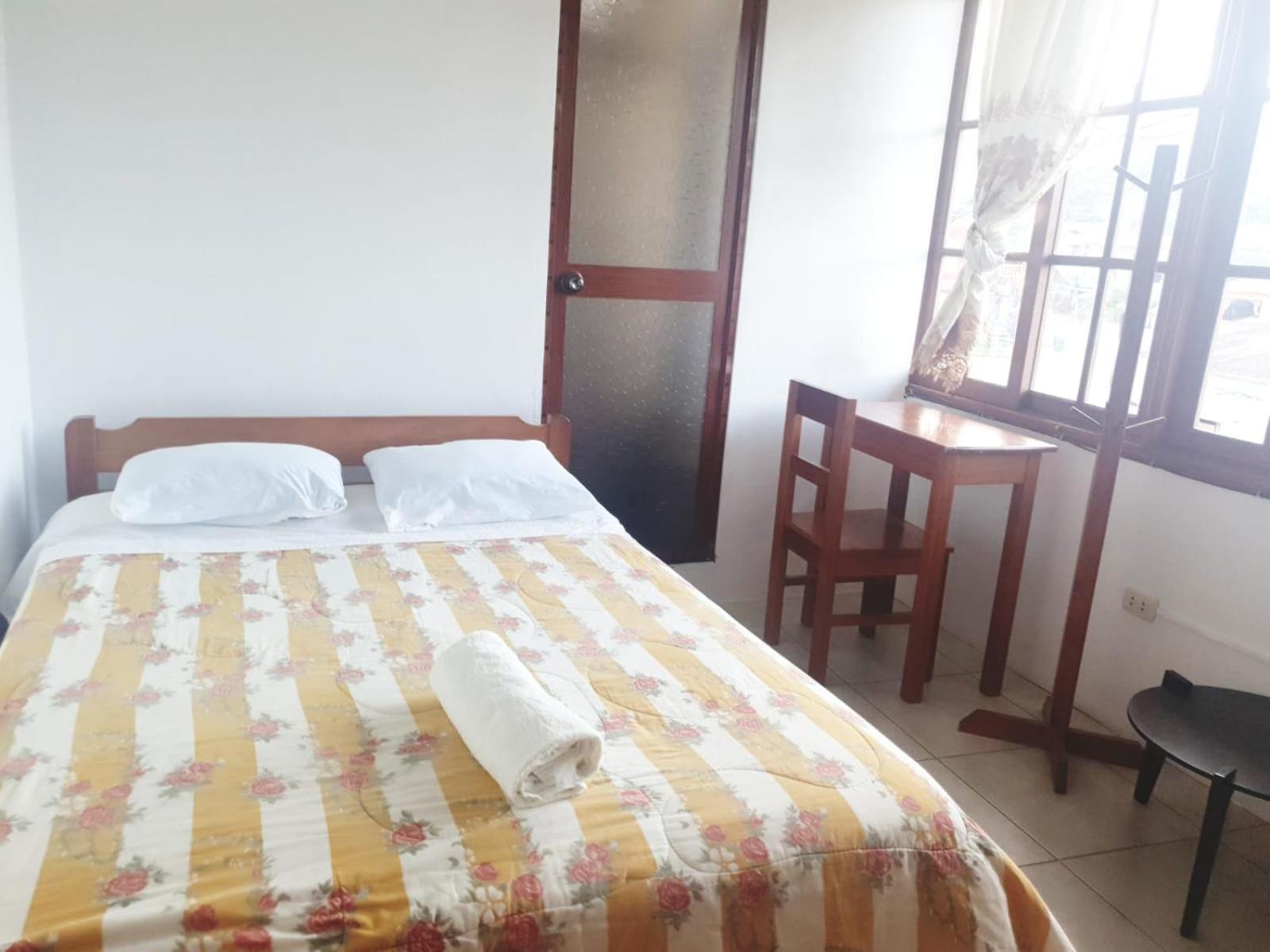 Hospedaje Olguita Oxapampa Ngoại thất bức ảnh