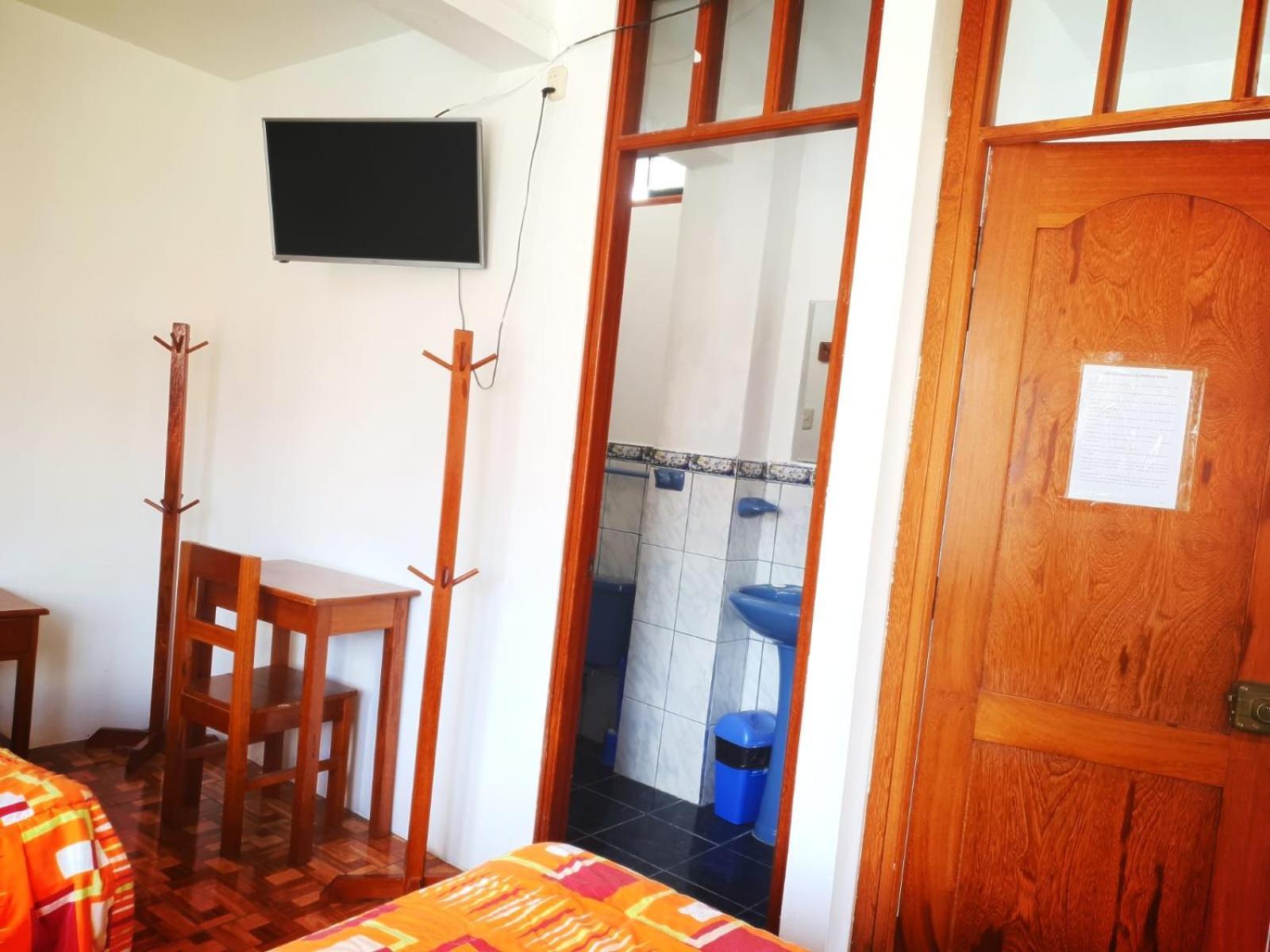 Hospedaje Olguita Oxapampa Ngoại thất bức ảnh