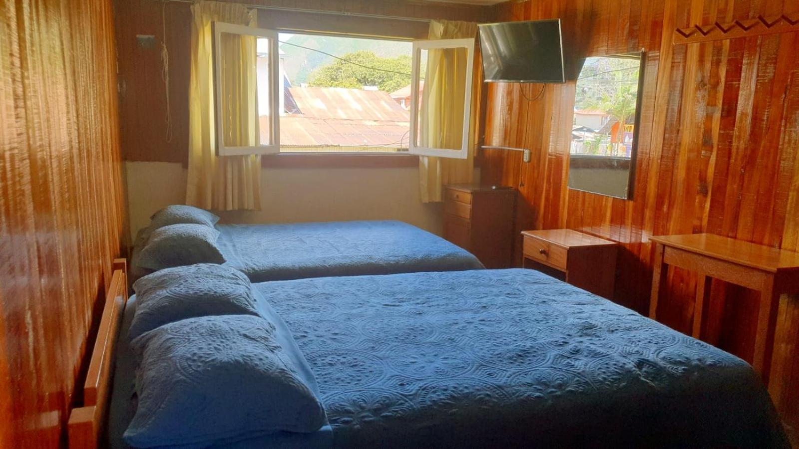 Hospedaje Olguita Oxapampa Ngoại thất bức ảnh